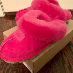 NWT Ugg Coquette Slippers.